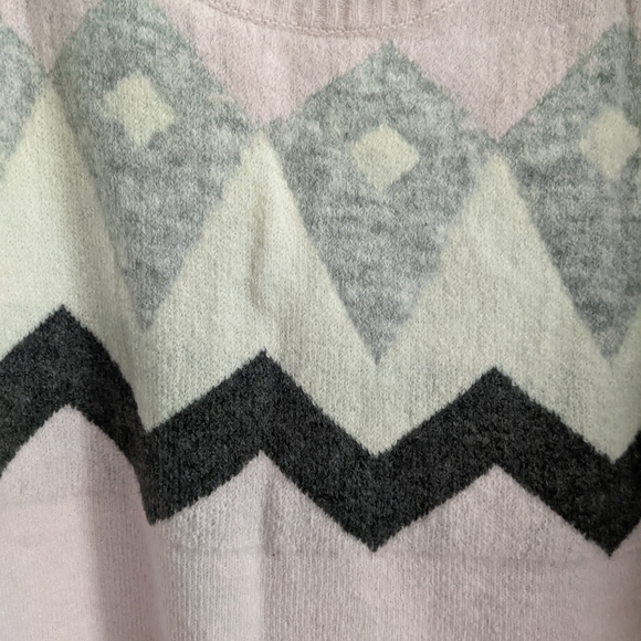 Como Baby Pink Super Cozy and Soft Swester - Picture 2 of 5